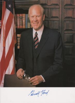 Lot #83 Gerald Ford Signed Photograph - Image 1