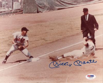 Lot #784 Mickey Mantle Signed Photograph - Image 1