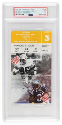 Lot #774 Tom Brady 1st TD Pass: Patriots vs.