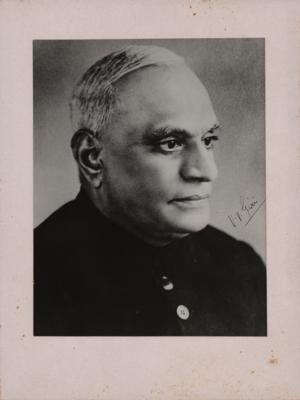 Lot #276 V. V. Giri Signed Photograph