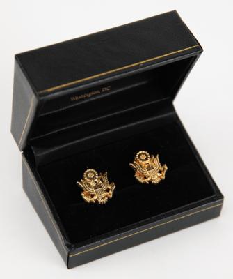 Lot #131 Donald Trump Presidential Gift - Cufflinks - Image 1