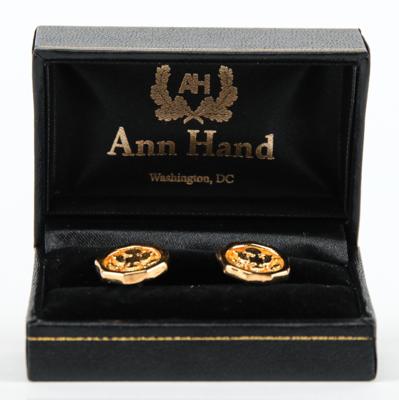 Lot #132 Donald Trump Presidential Gift - Cufflinks - Image 2