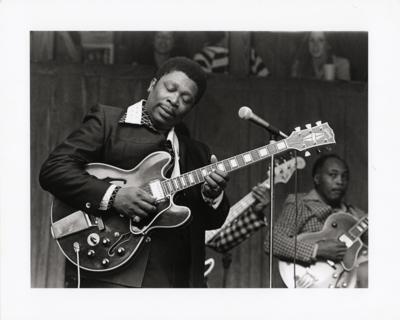 Lot #683 Eric Clapton: B. B. King Photograph by Watt M. Casey, Jr. - Image 1