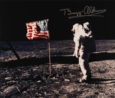 Lot #6141 Buzz Aldrin Oversized Signed Photograph - Image 2