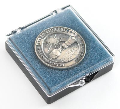 Lot #6429 Apollo-Soyuz Robbins Medallion - From the Personal Collection of Alan Bean - Image 4