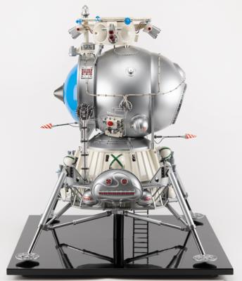 Lot #6484 LK-3 Soviet Lunar Lander Model - Image 3