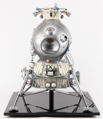 Lot #6484 LK-3 Soviet Lunar Lander Model - Image 4