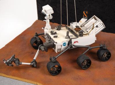 Lot #6481 Isao Hirai: Mars Science Laboratory Rover and Powered Descent Stage 1:10 Scale Model Display - Image 4