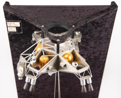 Lot #6481 Isao Hirai: Mars Science Laboratory Rover and Powered Descent Stage 1:10 Scale Model Display - Image 7