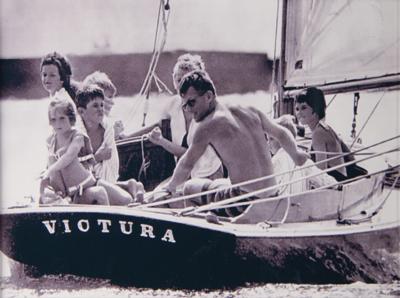 Lot #38 John F. Kennedy: Life Preserver Ring from the Victura, JFK's Treasured Sailboat - Image 4