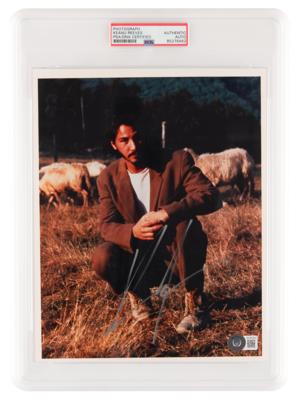 Lot #702 Keanu Reeves Signed Photograph - Image 1