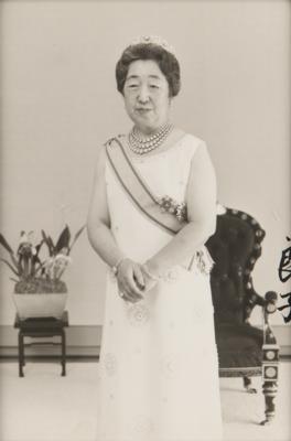 Lot #168 Emperor Hirohito and Empress Nagako Signed Photographs - Image 3