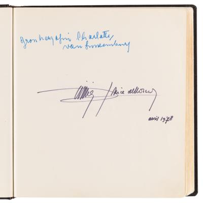 Lot #171 Statesmen and Politicians Autograph Album with (100) Signatures, Including Deng Xiaoping, Nelson Mandela, and the Dalai Lama - Image 4