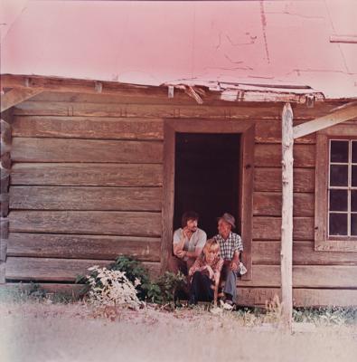 Lot #7250 Delaney & Bonnie 'Home' Album Art Outtake Proof Photograph by Barry Feinstein - Image 1