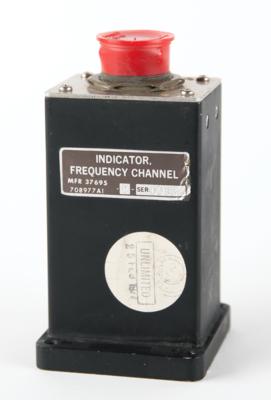 Lot #323 Lockheed SR-71 Blackbird UHF Communications Radio Frequency Indicator - Image 2