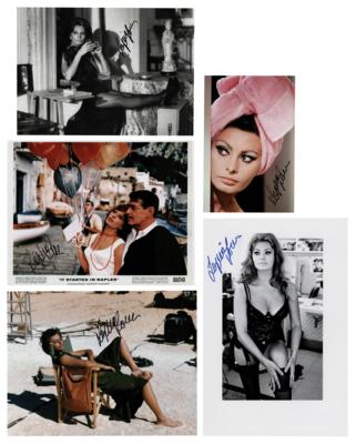 Lot #677 Sophia Loren (5) Signed Photographs - Image 1