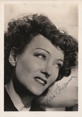 Lot #701 Gloria Swanson Signed Photograph - Image 1