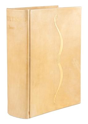 Lot #4035 James Joyce Signed Book - Ulysses (Limited Edition, 1936) - Image 3