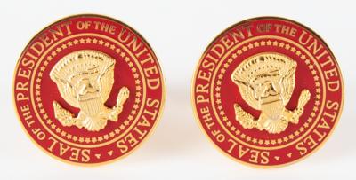 Lot #285 Donald Trump Presidential Gift - Cufflinks and Lapel Pin - Image 2