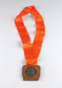 Lot #9112 Sarajevo 1984 Winter Olympics Bronze Winner’s Medal - Image 4