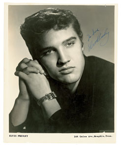 Lot #529 Elvis Presley - Image 1