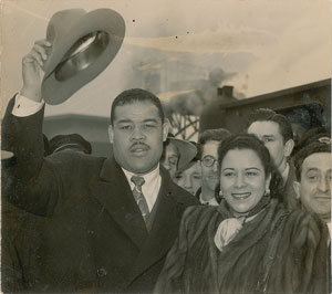 Lot #913 Joe Louis - Image 2