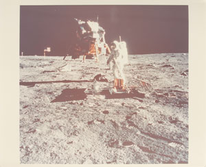 Lot #6275 Apollo 11 Set of Ten Vintage NASA Photographs - Image 1