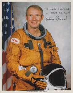 Lot #6182 Collection of (12) Astronauts Signed Photographs - Image 11