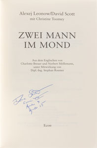 Lot #6403 Dave Scott’s Signed ‘Two Sides of the Moon’ German Book - Image 1