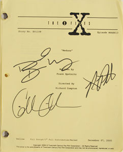 Lot #7421 X-Files Signed Script