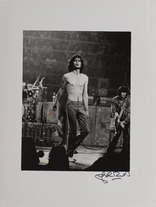 Lot #7102 Mick Jagger Photo Print Signed by Photographer John Rowlands - Image 1