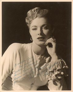 Lot #8249 Eleanor Parker Oversized Signed Photograph - Image 1