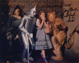 Lot #847 Wizard of Oz: Munchkins - Image 9