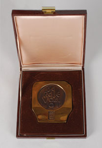 Lot #9131 Sarajevo 1984 Winter Olympics Bronze Participation Medal - Image 3