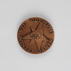 Lot #9094 Squaw Valley 1960 Winter Olympics Participation Medal - Image 2