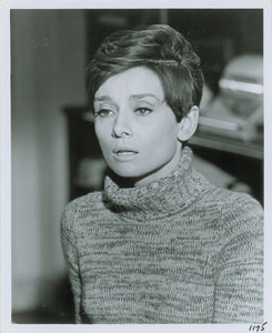 Lot #820 Audrey Hepburn - Image 3