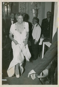 Lot #830 Eleanor Roosevelt - Image 4