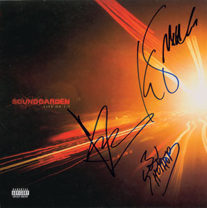 Lot #579 Soundgarden - Image 1