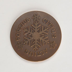 Lot #712  Oslo 1952 Winter Olympics Participation Medal - Image 2