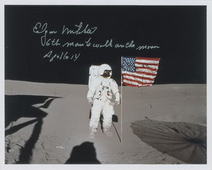 Lot #8322 Edgar Mitchell Signed Photograph - Image 1