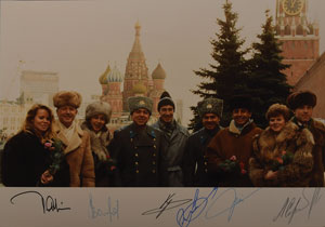 Lot #8446  Soyuz and Mir Crew Signed Candid Photographs - Image 2