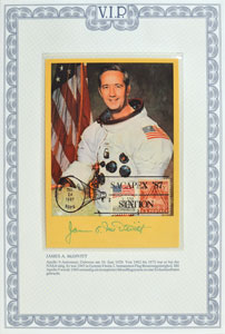 Lot #8165  Apollo Astronaut Set of (4) Signed VIP Cards - Image 2
