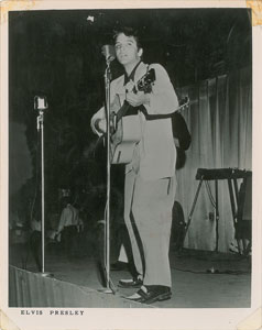 Lot #583 Elvis Presley - Image 2