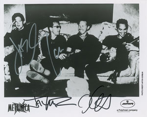 Lot #662  Metallica - Image 1