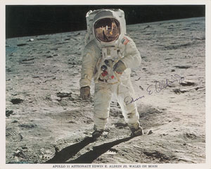 Lot #376 Buzz Aldrin - Image 1