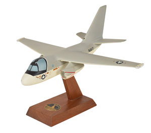 Lot #341  Airplanes - Image 1