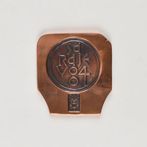 Lot #3158  Sarajevo 1984 Winter Olympics Medium Bronze Participation Medal - Image 1