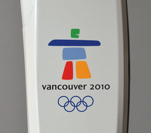 Lot #3195  Vancouver 2010 Winter Olympics Torch - Image 2
