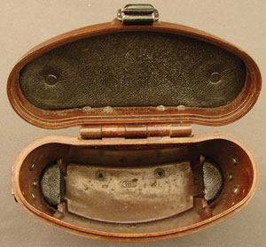 Lot #89  German Binoculars and Bakelite Case - Image 20