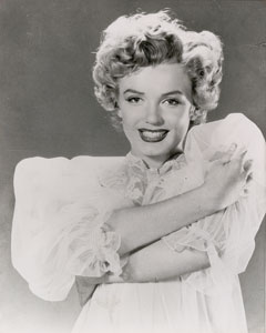 Lot #807 Marilyn Monroe - Image 1